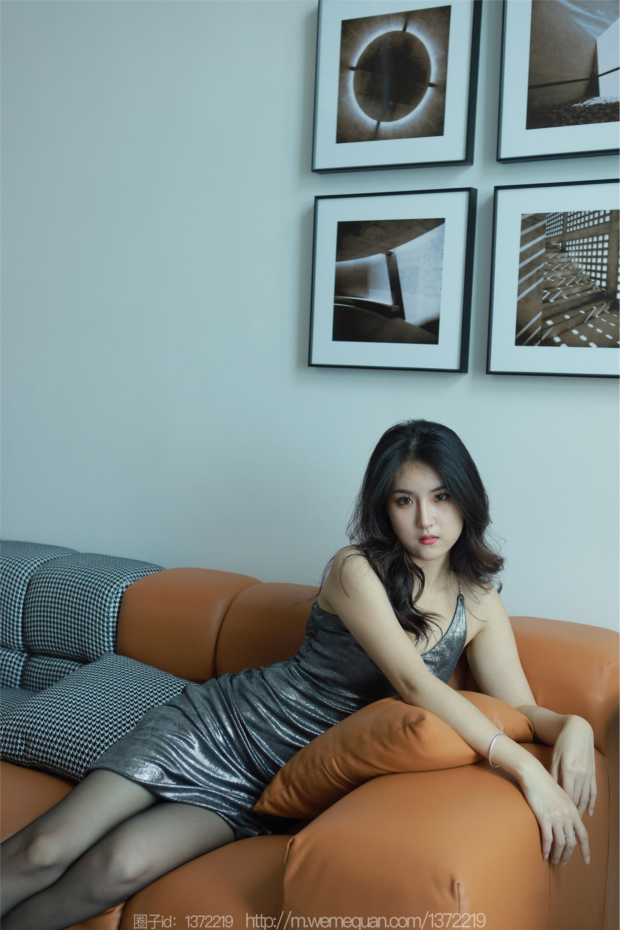 IESS异思趣向  2023.06.29 丝享家 1467 小宝《液体金属裙》